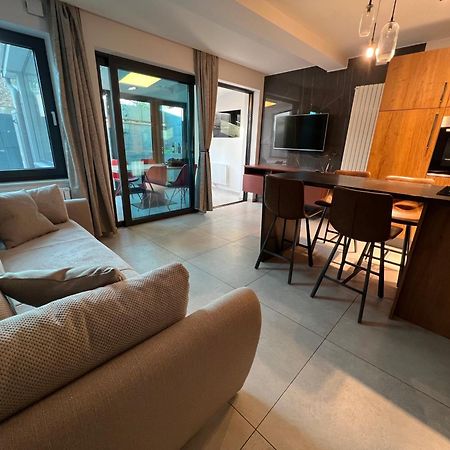פרמנטורה Alison Apartments מראה חיצוני תמונה