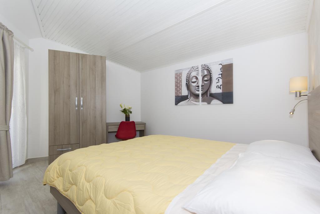 פרמנטורה Alison Apartments מראה חיצוני תמונה