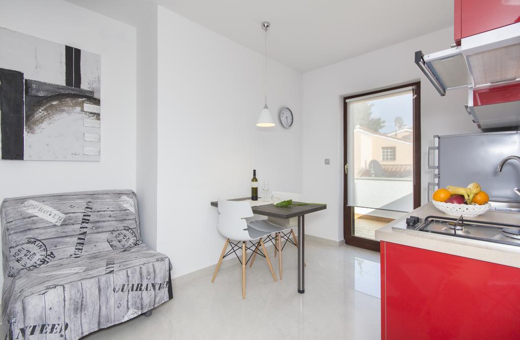 פרמנטורה Alison Apartments מראה חיצוני תמונה