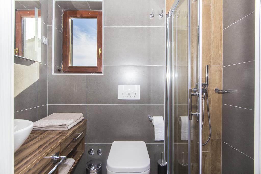 פרמנטורה Alison Apartments מראה חיצוני תמונה