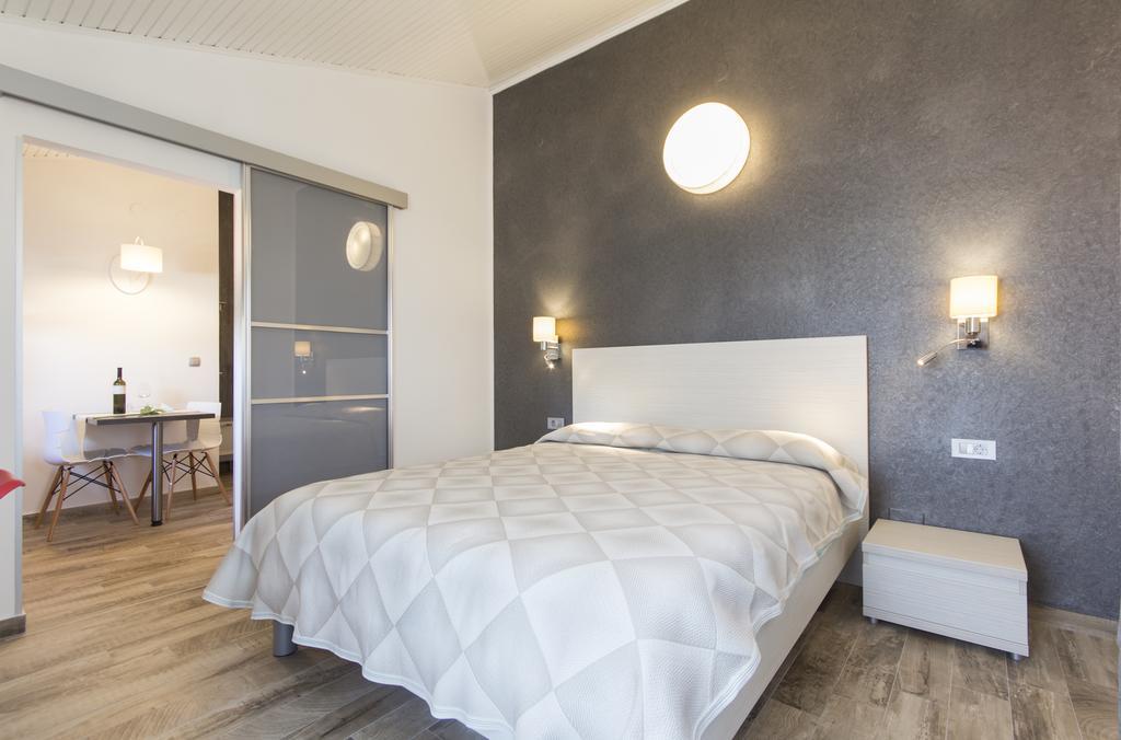 פרמנטורה Alison Apartments מראה חיצוני תמונה