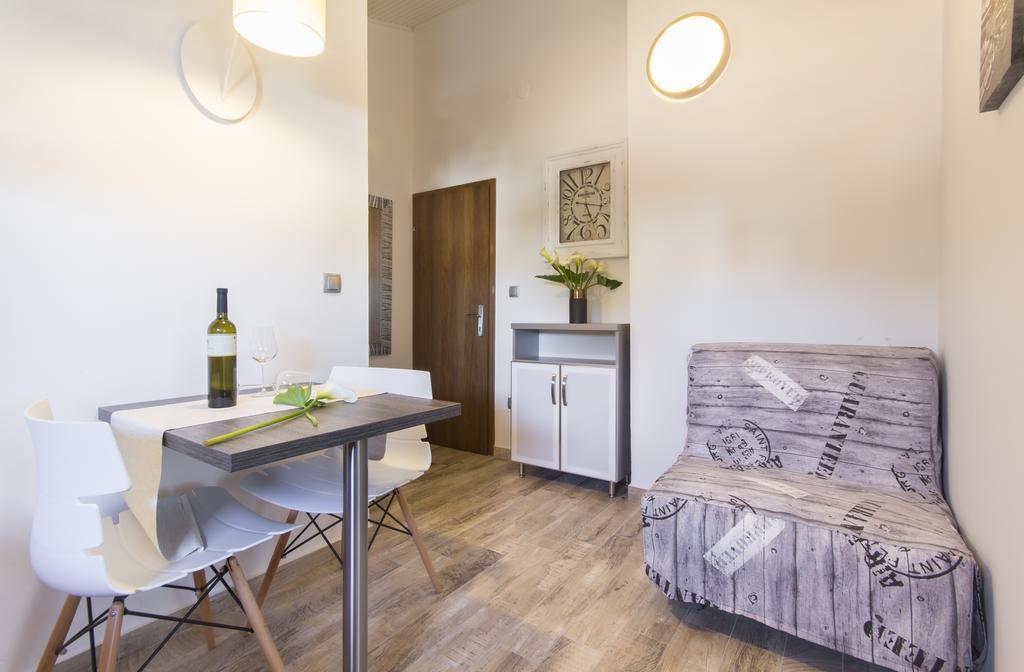 פרמנטורה Alison Apartments מראה חיצוני תמונה