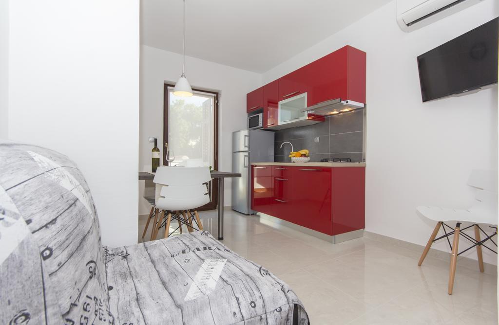 פרמנטורה Alison Apartments מראה חיצוני תמונה